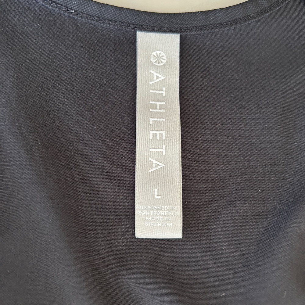 Athleta Unbound Black Jumpsuit Sleeveless Drawstring Waist Pockets size Large - Picture 14 of 15